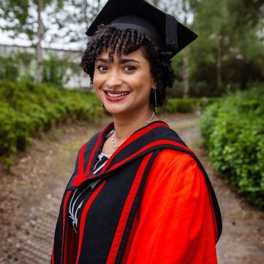 Dr I'ah Donovan-Banfield