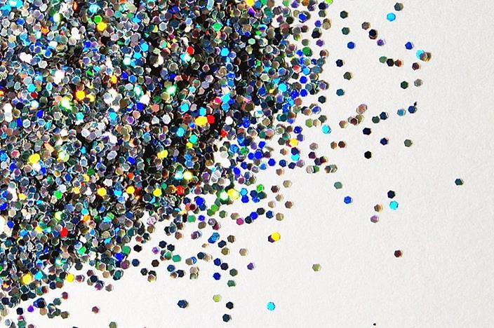 12140_glitter_close_up_282386_crop.jpg